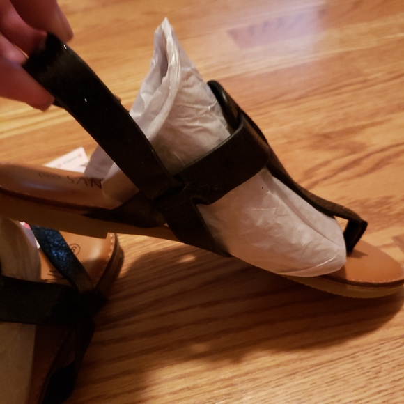 Black Shiny Sandles - Picture 3 of 4